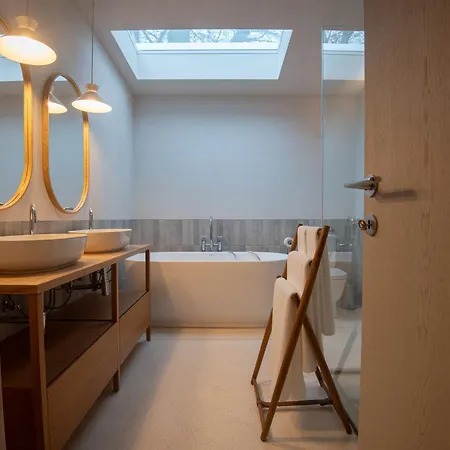 Casa Da Fonte De Cima Com Piscina E Natureza Séjour à la campagne Castelbuono