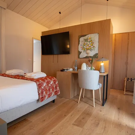 Casa Da Fonte De Cima Com Piscina E Natureza Séjour à la campagne Castelbuono