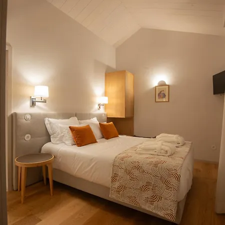 Casa Da Fonte De Cima Kır Evi *