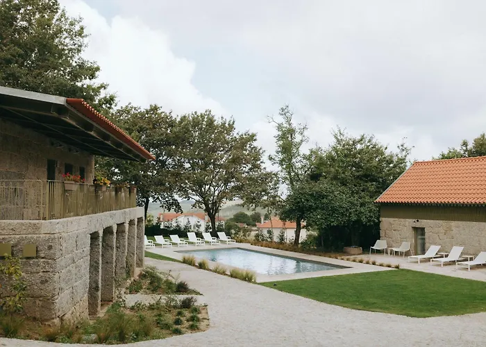Casa Da Fonte De Cima - Turismo Rural & Piscina